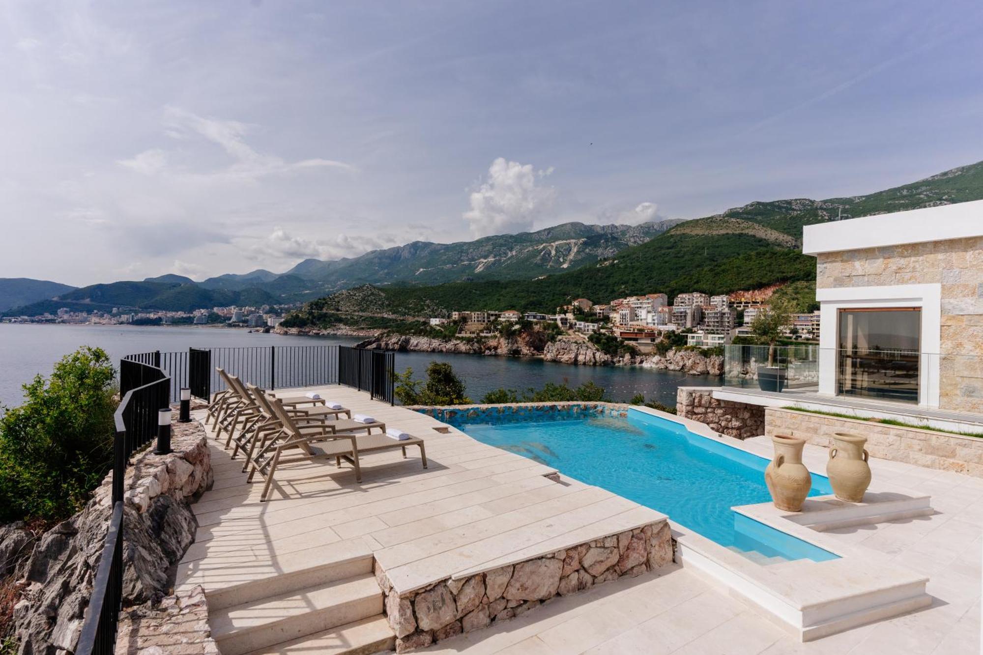 Blanche Cliff Apartments Свети Стефан Екстериор снимка
