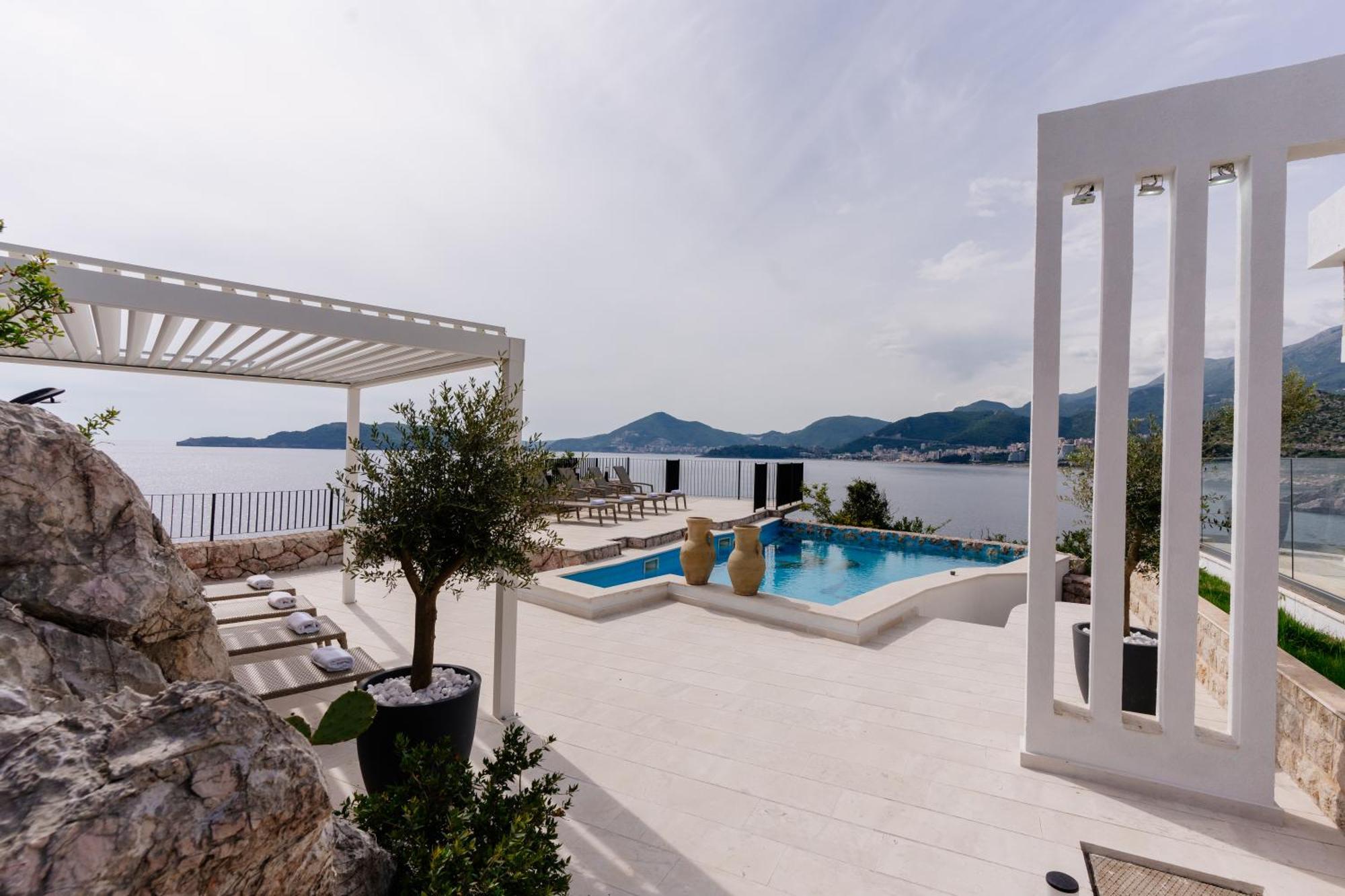 Blanche Cliff Apartments Свети Стефан Екстериор снимка