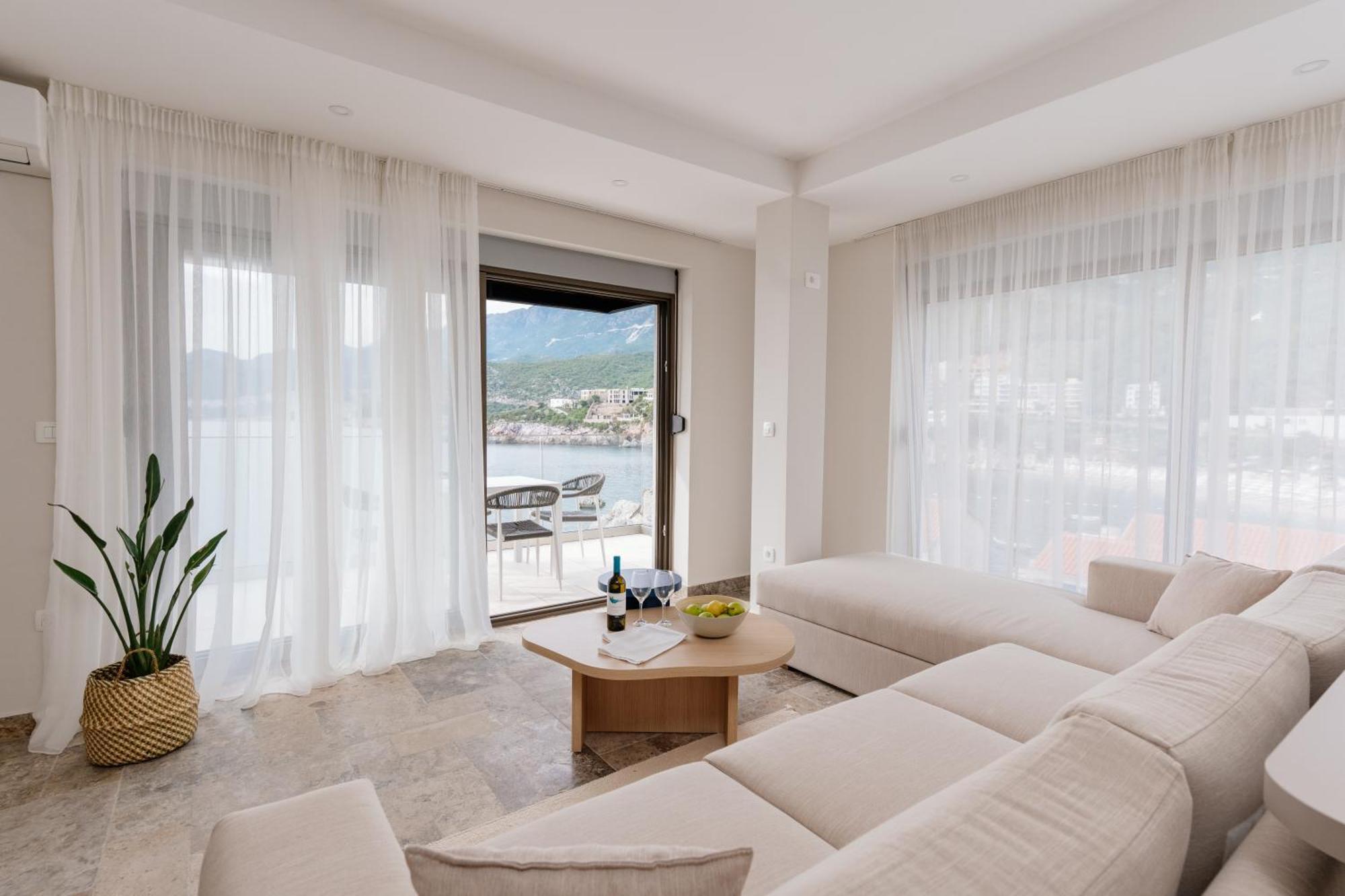 Blanche Cliff Apartments Свети Стефан Екстериор снимка