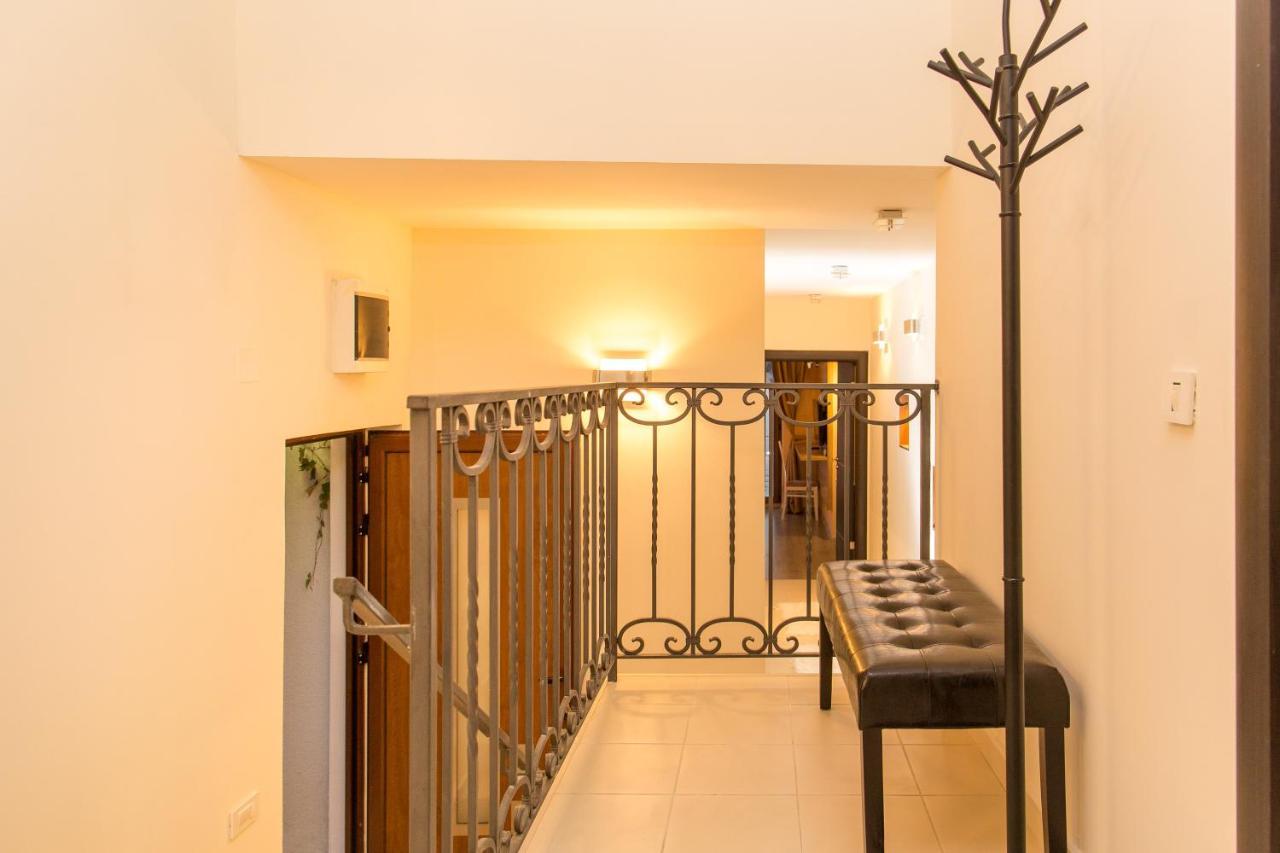 Blanche Cliff Apartments Свети Стефан Екстериор снимка